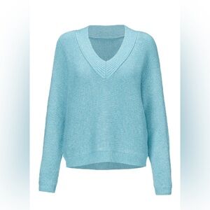 Medium CAbi Frosty Blue Pullover Sweater